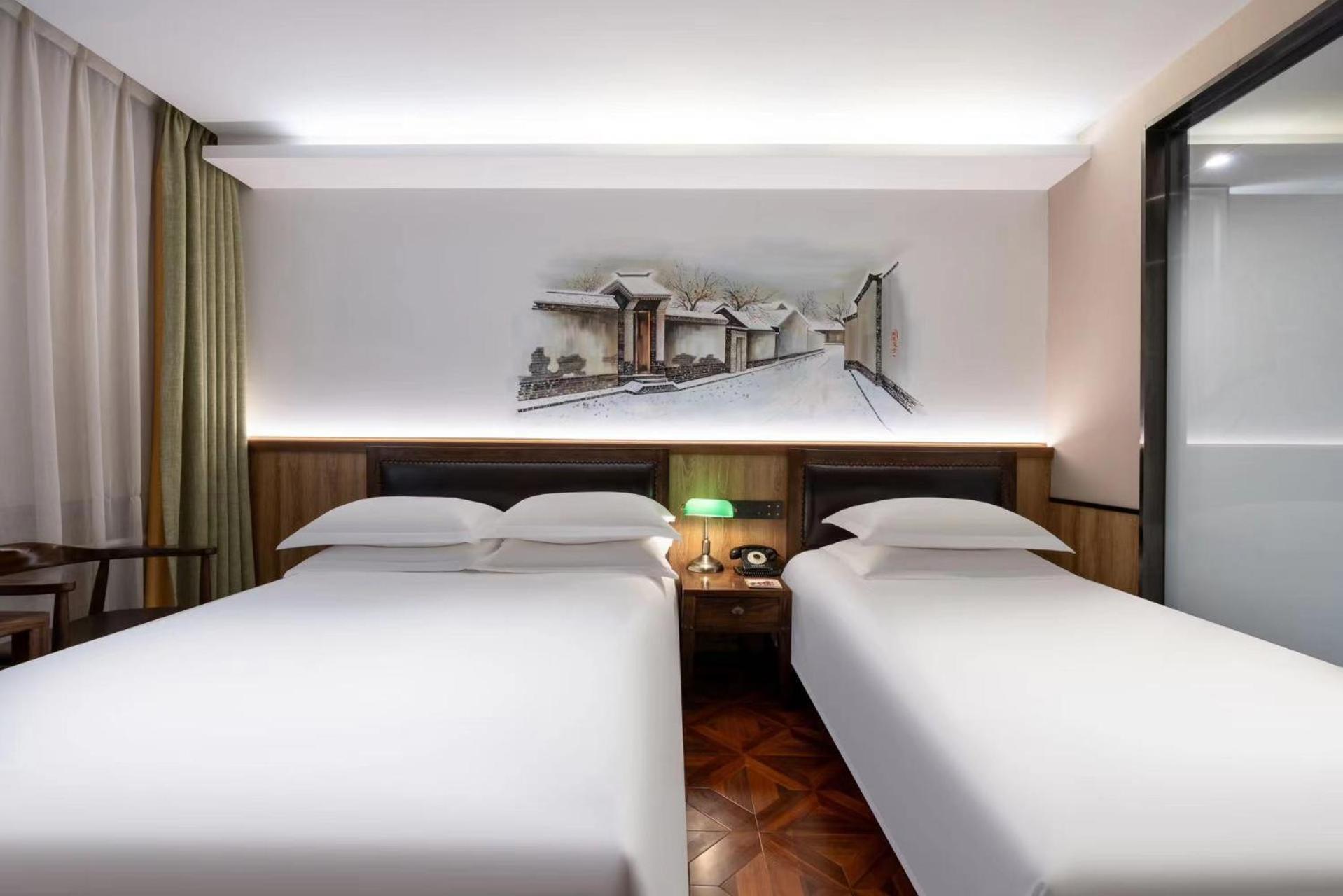 Nost Algia Hotel Near Beijing Panjiayuan Antique Market- Beijing Happy Valley, Cbd, China Zun And Sanlitun, Tian'Anmen Square, Free Ice Cream, Mineral Water, Coffee, Snacks And Laundry Service, Free Gymnastic, English Communication Well Exterior foto
