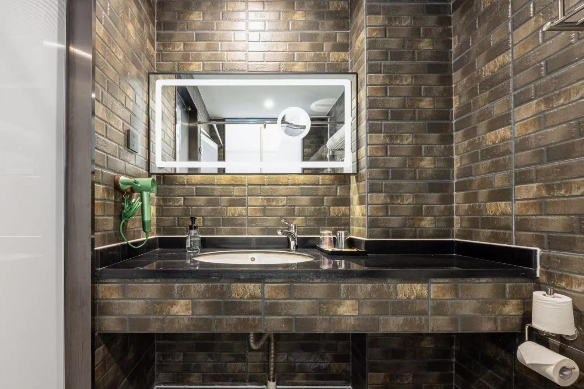 Nost Algia Hotel Near Beijing Panjiayuan Antique Market- Beijing Happy Valley, Cbd, China Zun And Sanlitun, Tian'Anmen Square, Free Ice Cream, Mineral Water, Coffee, Snacks And Laundry Service, Free Gymnastic, English Communication Well Exterior foto