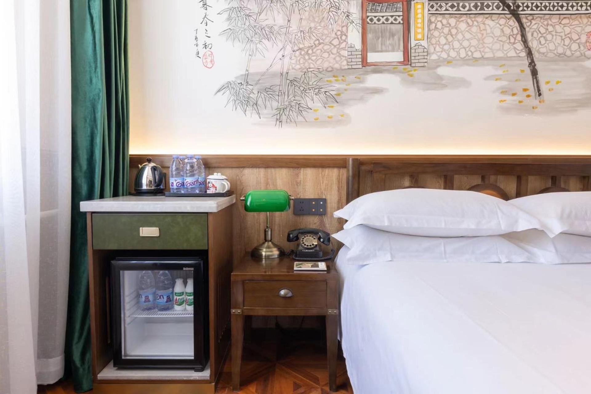 Nost Algia Hotel Near Beijing Panjiayuan Antique Market- Beijing Happy Valley, Cbd, China Zun And Sanlitun, Tian'Anmen Square, Free Ice Cream, Mineral Water, Coffee, Snacks And Laundry Service, Free Gymnastic, English Communication Well Exterior foto