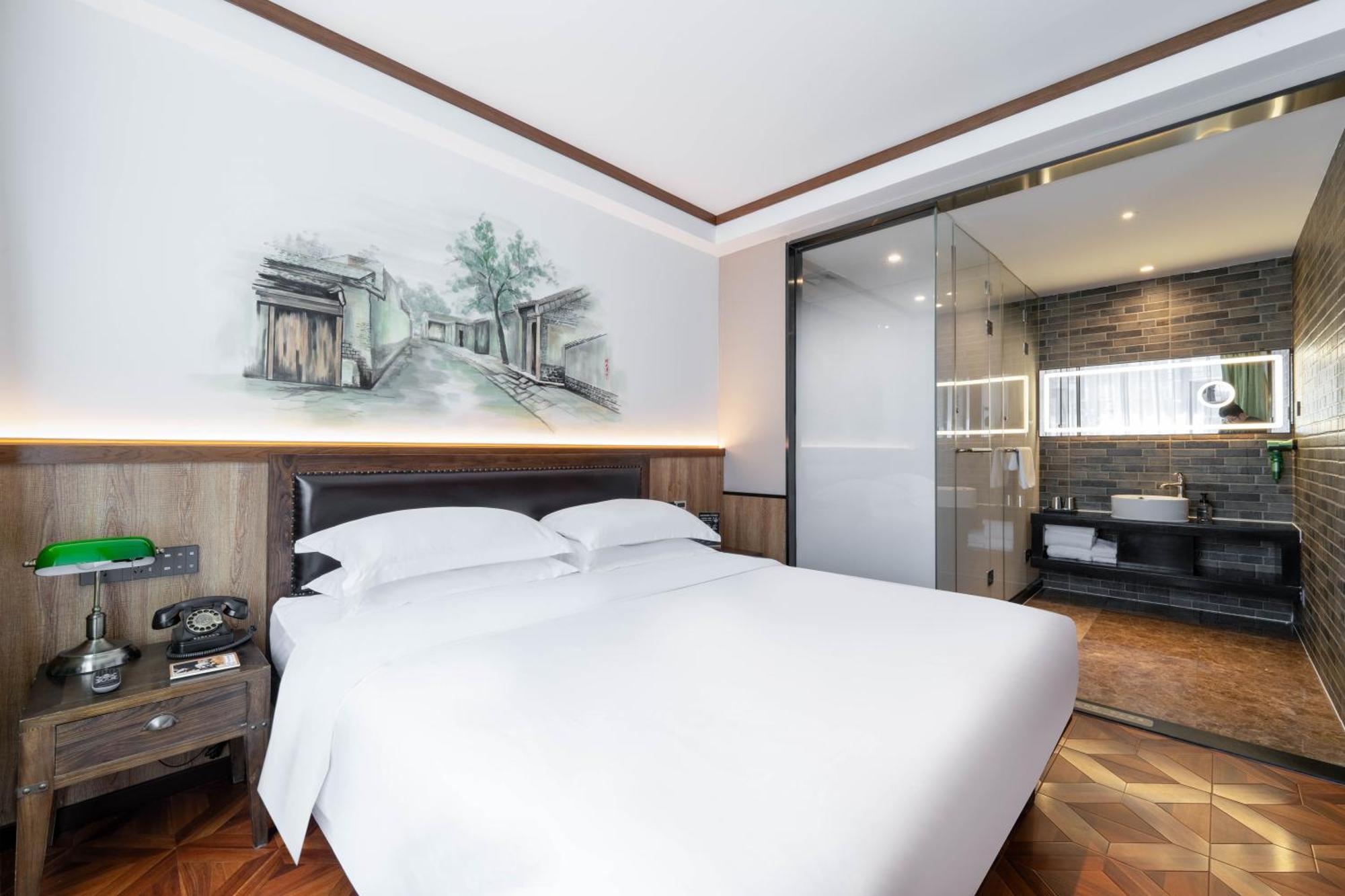 Nost Algia Hotel Near Beijing Panjiayuan Antique Market- Beijing Happy Valley, Cbd, China Zun And Sanlitun, Tian'Anmen Square, Free Ice Cream, Mineral Water, Coffee, Snacks And Laundry Service, Free Gymnastic, English Communication Well Exterior foto
