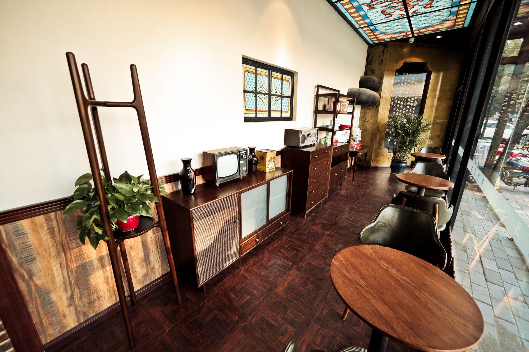 Nost Algia Hotel Near Beijing Panjiayuan Antique Market- Beijing Happy Valley, Cbd, China Zun And Sanlitun, Tian'Anmen Square, Free Ice Cream, Mineral Water, Coffee, Snacks And Laundry Service, Free Gymnastic, English Communication Well Exterior foto